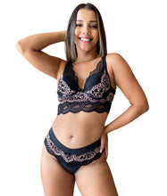 Carregar imagem no visualizador da galeria, CONJUNTO CROPPED EM RENDA COM BOJO - GIRASSOL
