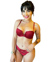 Carregar imagem no visualizador da galeria, CONJUNTO EM RENDA BOJO TOMARA QUE CAI COM RECORTE FRONTAL - FRÉSIA
